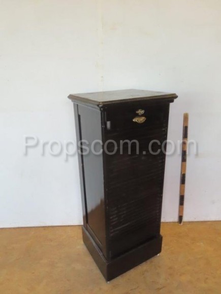 File cabinet with shutter