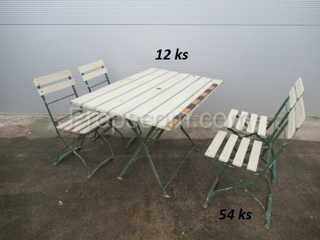 Folding garden table