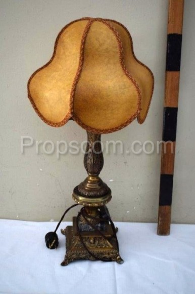 Table lamp