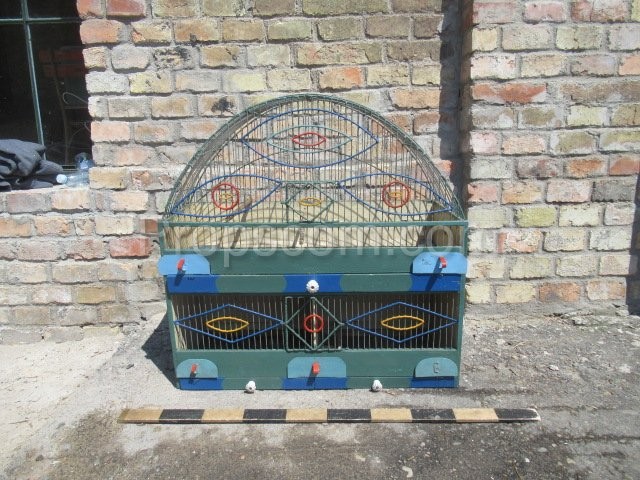 Colored wire cage