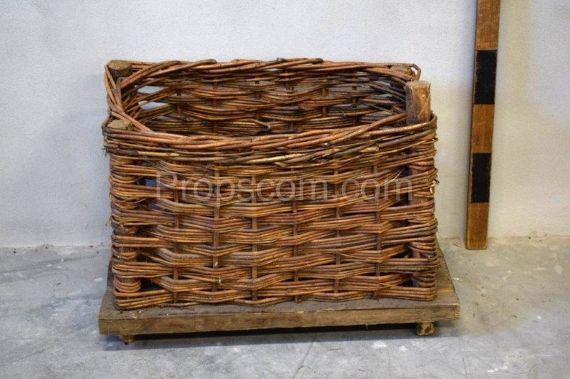 Wicker tray