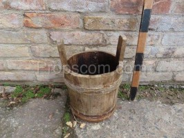 Wooden bucket