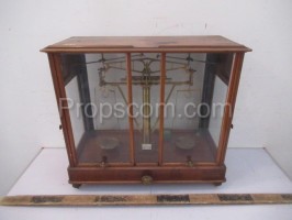 Pharmacy scales