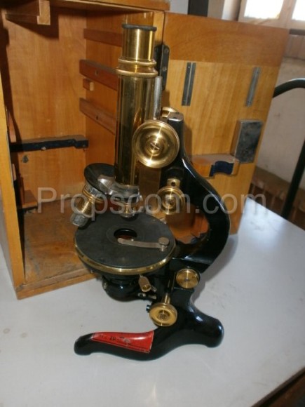 Starý mikroskop