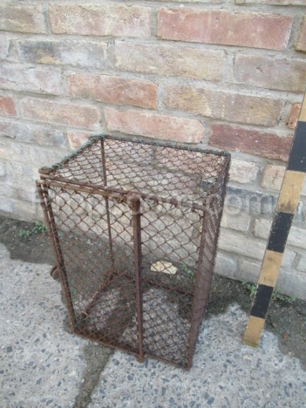 wire cage mesh