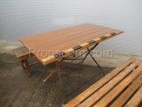 Garden folding table