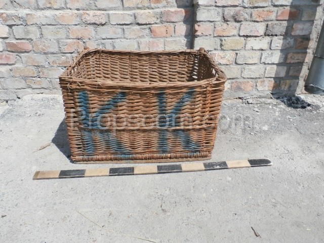 large wicker tray