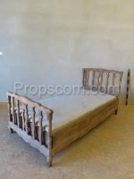 Carved bed