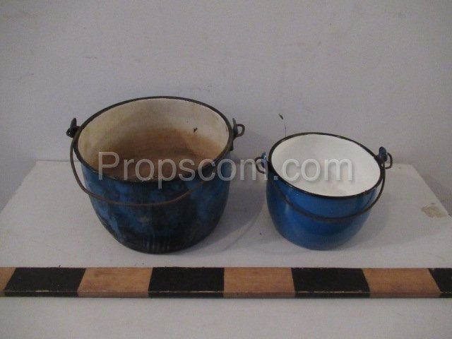 Enamel kettles