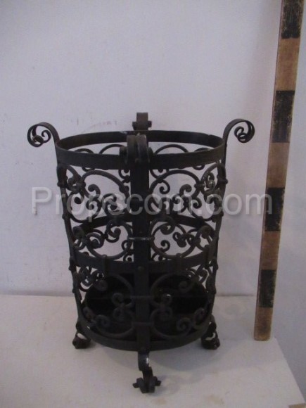 Forged wood basket