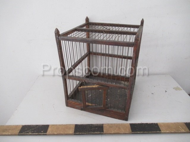 Wire cage