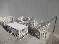 Two-seater with armchairs and table
