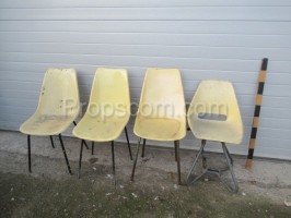 Židle žluté plast