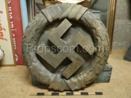 Wreath with swastika