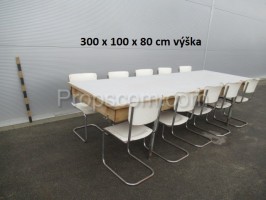 Stůl s židlemi kompletní set