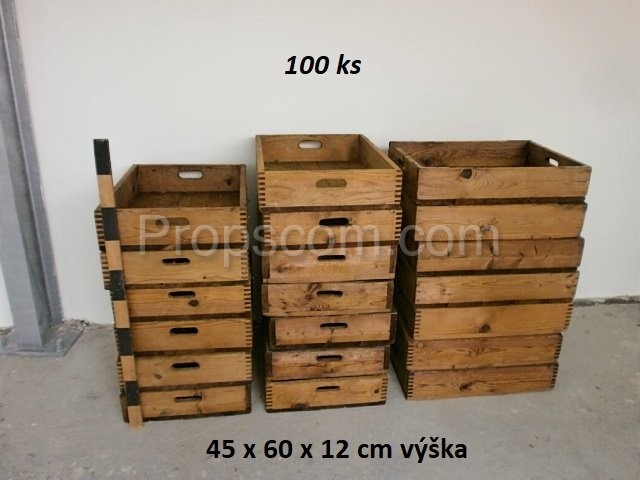 Medium wooden box