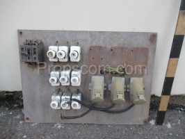 Electrical panel: fuses, circuit breakers, sockets 380 W.