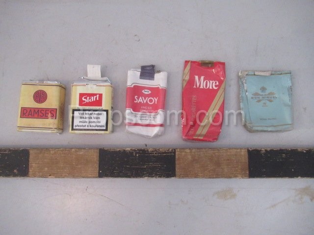 Cigarette boxes mix