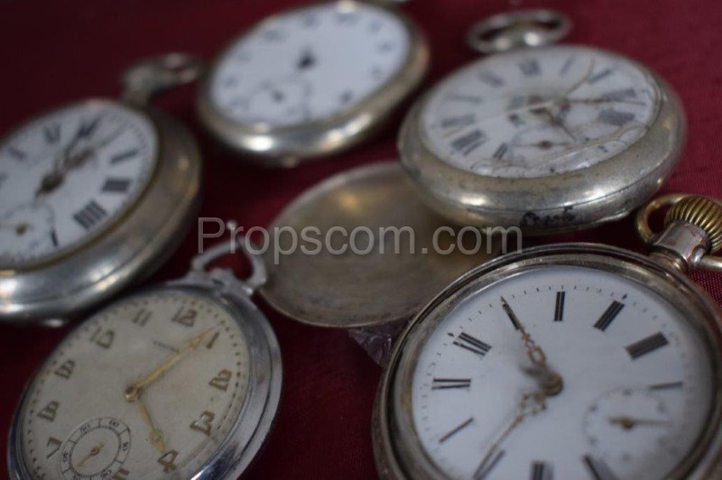 Watchmaking, watchmaker