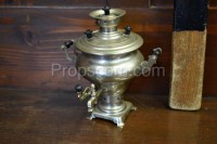 A tiny samovar