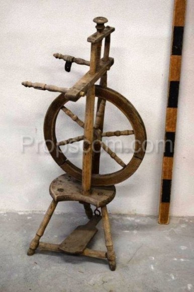 Spinning wheel