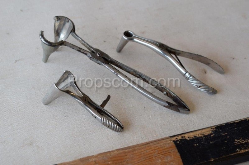 Surgical instruments