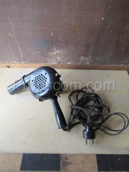 Hair dryer