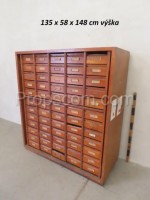 File cabinet with drawers