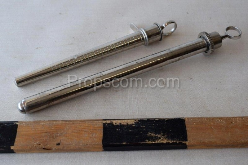 Surgical instruments