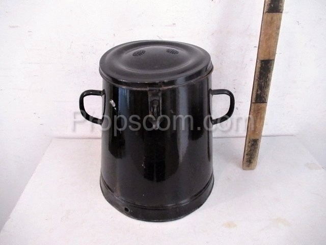 Pot with lid