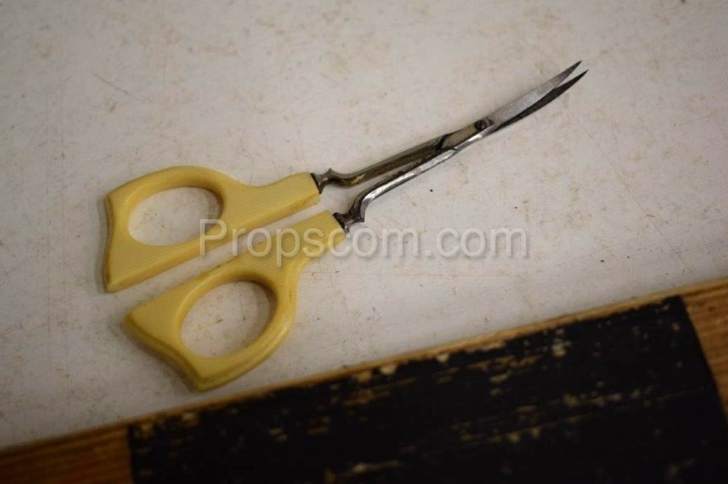 Cosmetic scissors