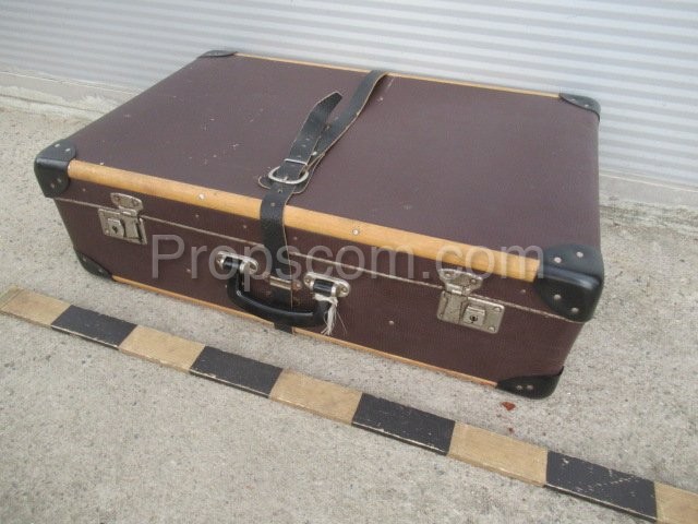 Travel suitcase