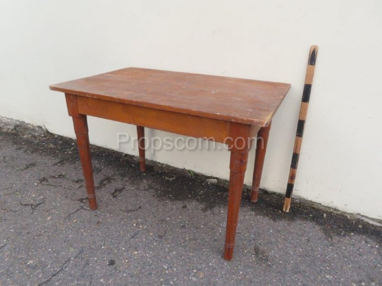 Stůl dřevěný 