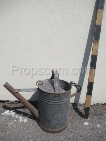 Garden watering can