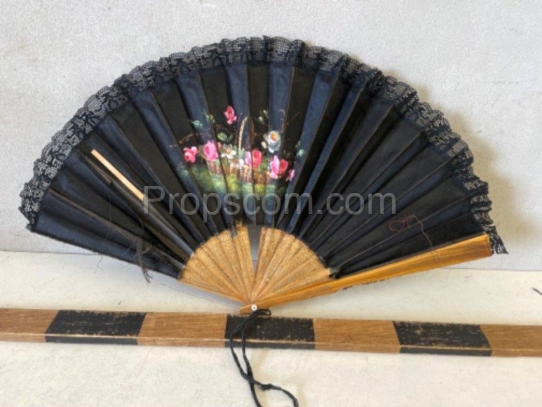 Black fan