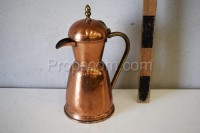 Kettle with lid