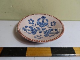 Decorative plate