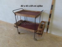 Movable serving table