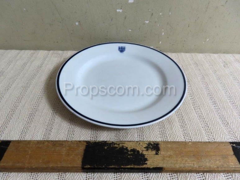 Restaurant plates