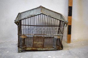 Wire cage