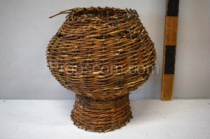 Wicker tray