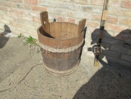 Bucket with rope hoops