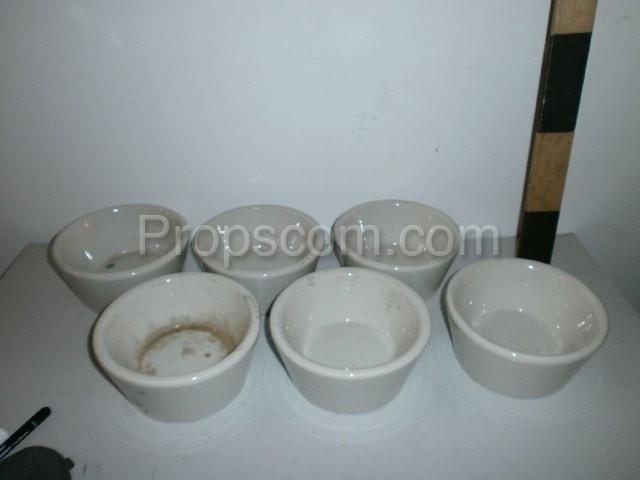 Porcelain bowls