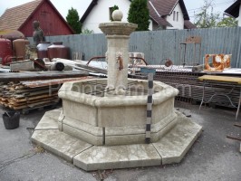 Brunnen