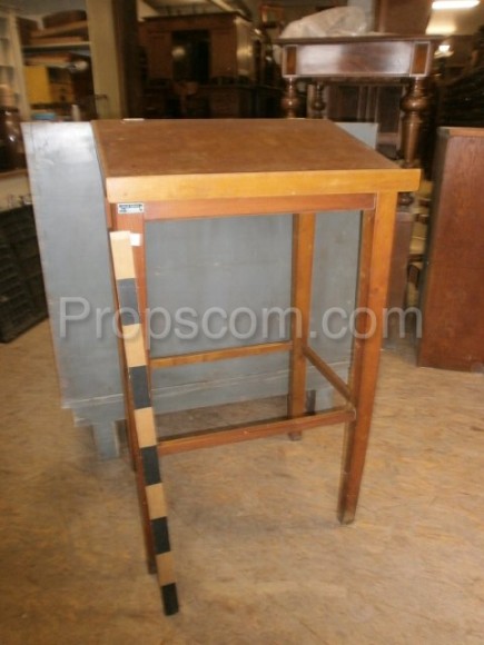 Pulpit reading table