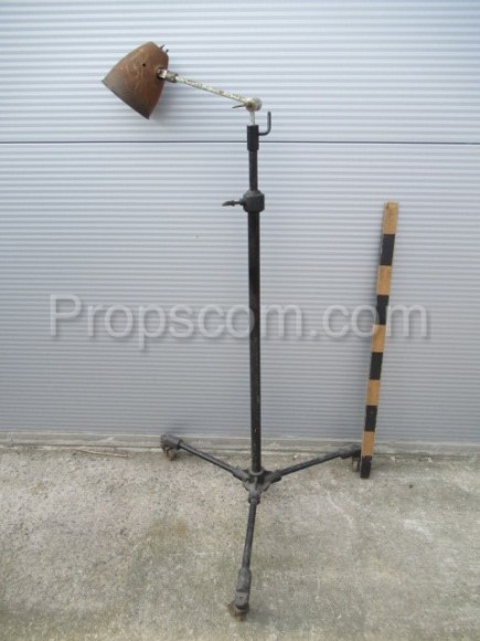 Mobile metal lamp