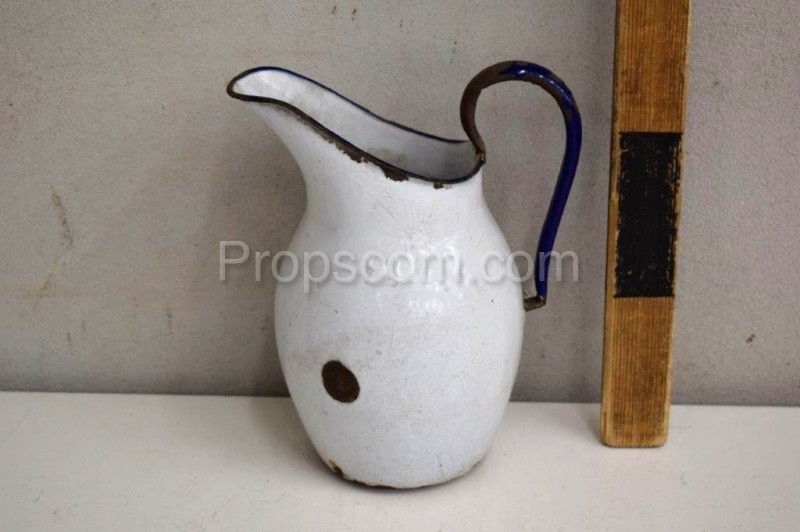 Enamel watering can