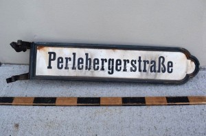 Hinweisschilder: Perlebergerstraße