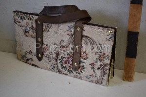 Tasche mit Ornamenten