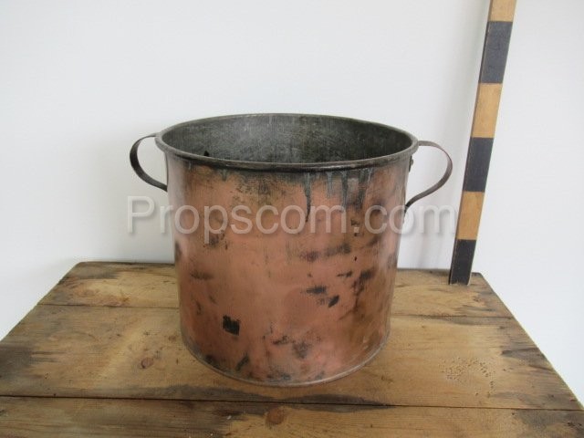 Copper pot